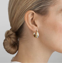 Load image into Gallery viewer, Curve Earrings Medium, Silver &amp; 18ct Yellow Gold
