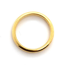 Load image into Gallery viewer, 22ct Yellow Gold, 2mm Traditional Court Wedding Ring
