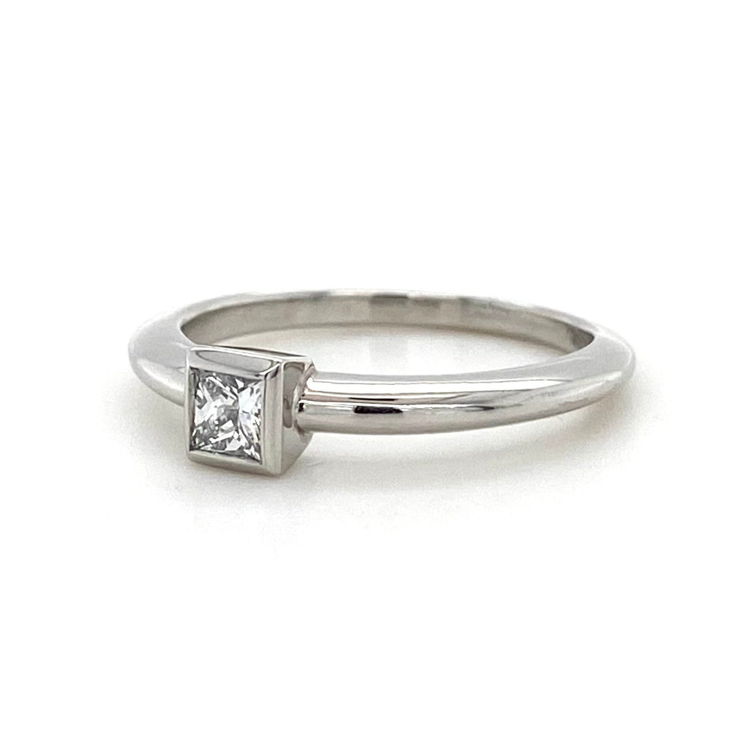 Platinum, 0.25ct F VS1 Princess Cut Diamond Ring