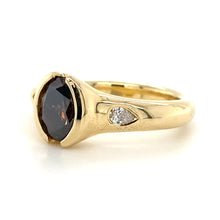 Load image into Gallery viewer, 18ct Yellow Gold, Brown &amp; White Diamond Ring
