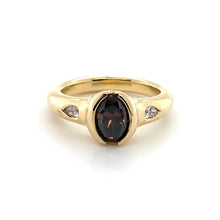 Load image into Gallery viewer, 18ct Yellow Gold, Brown &amp; White Diamond Ring
