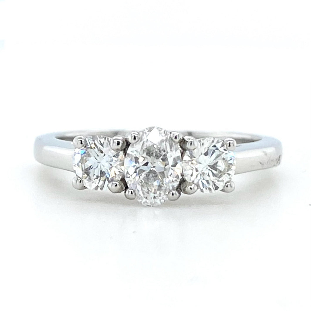 Platinum, 0.90tcw F SI1 Diamond Trilogy Ring