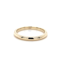 Load image into Gallery viewer, 9ct Yellow Gold, 2mm Traditional Court Wedding Ring
